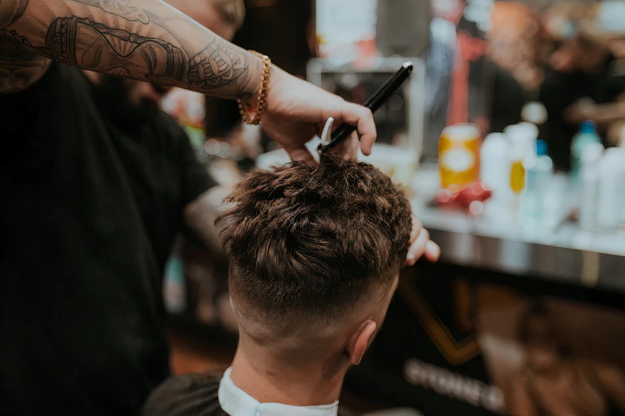 Acabamento do corte com os dedos
